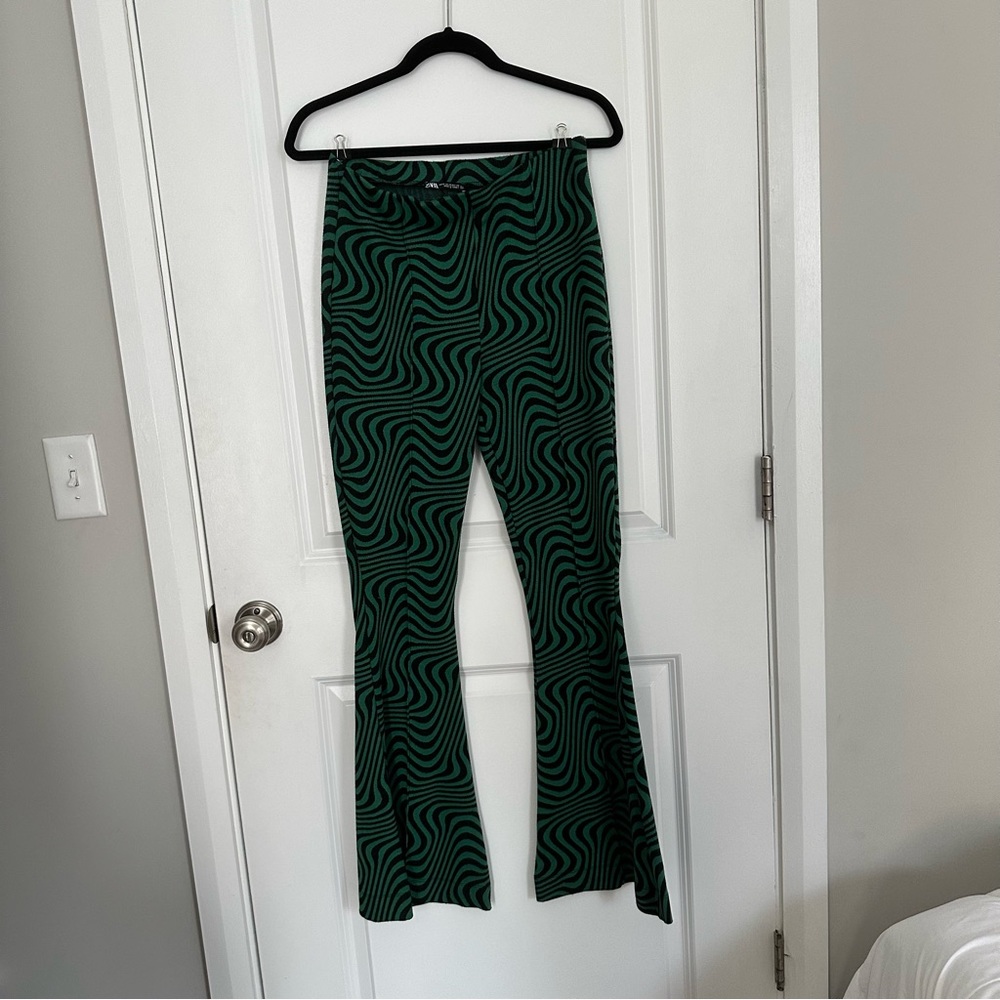 Zara green pattern pants